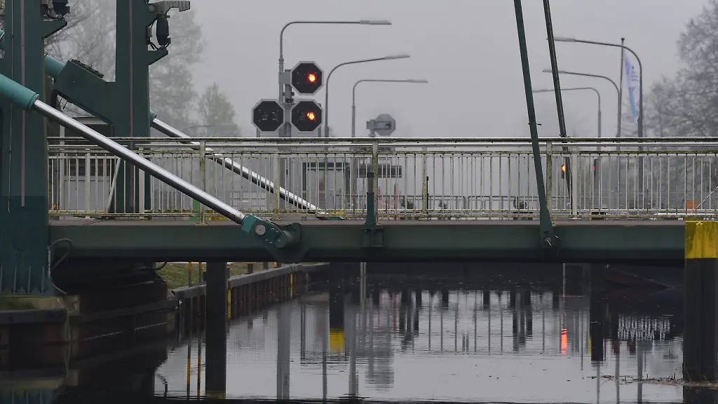 Blick-auf-die-Schleuse-in-Banzkow-bei-Schwerin