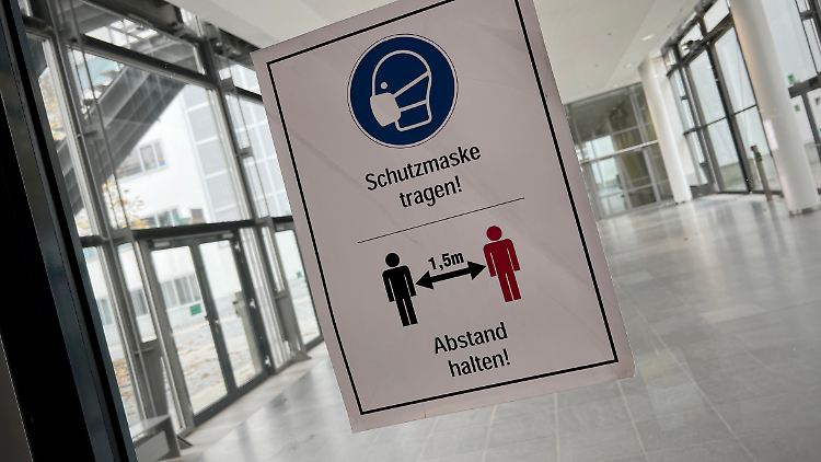 Wie ist Deutschland durch die Pandemie gekommen? Stimmen, die eine systematische Aufarbeitung fordern, werden lauter.
