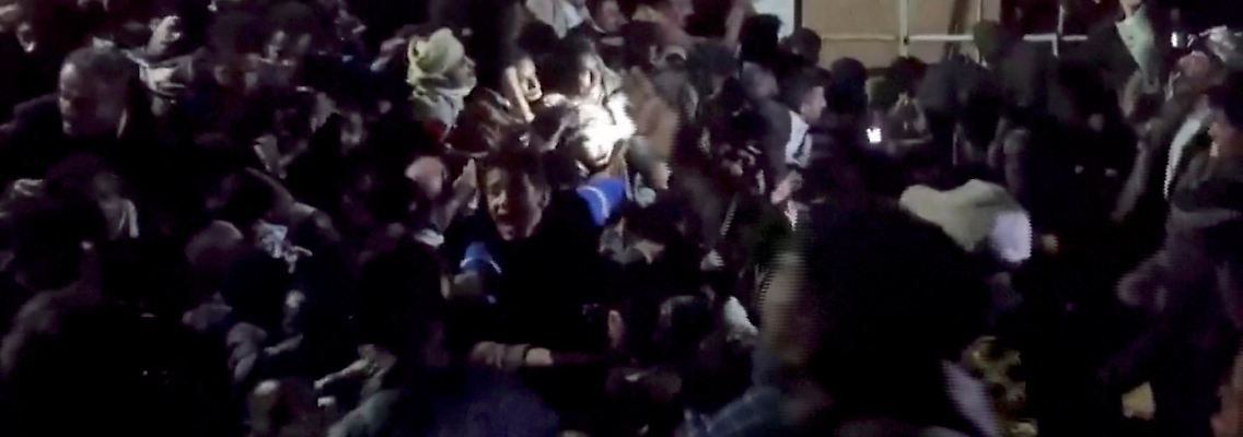 2023-04-20T020458Z_911777985_RC22I0A0ZP3A_RTRMADP_3_YEMEN-STAMPEDE.JPG