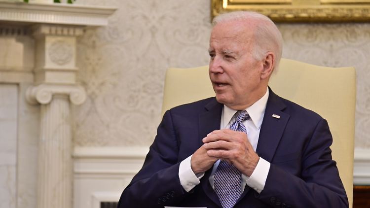 Auch Biden selbst sagte, er wolle seine Bewerbung "relativ bald verkünden".