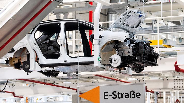 Die Batterien, die VW in Kanada bauen will, könnten auch im Modell ID.4 landen. 