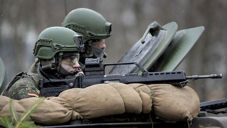 Laut Experten könnte der Bundeswehr sehr schnell die Munition ausgehen, wenn diese in einen Krieg verstrickt wird.