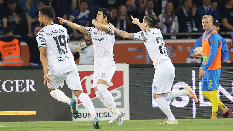 Die Fußballer aus Magdeburg rennen dem Abstiegskampf davon.