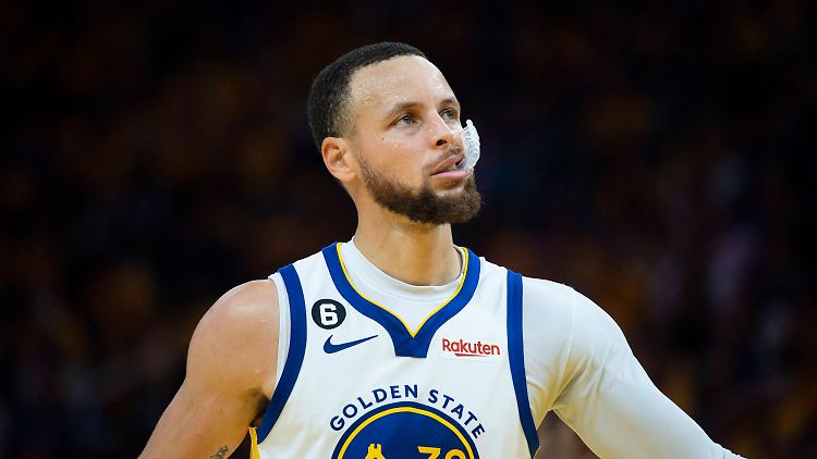 Stephen Curry war bester Mann der Warriors, leistete sich aber auch einen dicken Aussetzer.