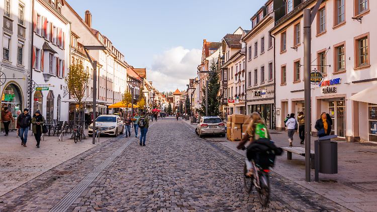 Die Innenstadt von Villingen-Schwenningen - vor acht Jahren lag die Zahl der Geschäfte bundesweit noch um mehr als 60.000 höher.