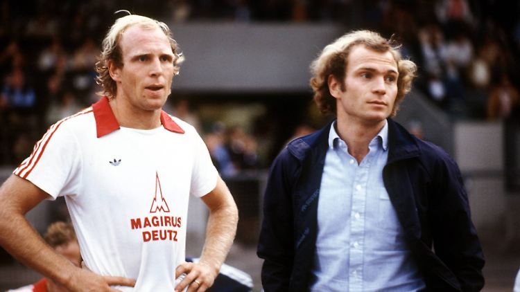 Uli Hoeneß (rechts) begründete mit seinem Bruder eine Transferstrategie.