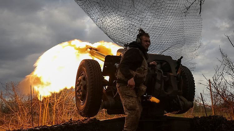 Rund um Bachmut gehen die ukrainischen Streitkräfte unermüdlich gegen russische Angriffe vor.
