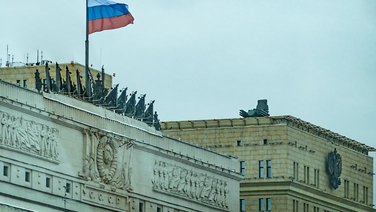 Luftabwehrsystem auf dem Dach des Gebäudes des Verteidigungsministeriums in Moskau im März 2023.