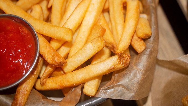 Pommes: Knusprig, köstlich - und schlecht für die Psyche?