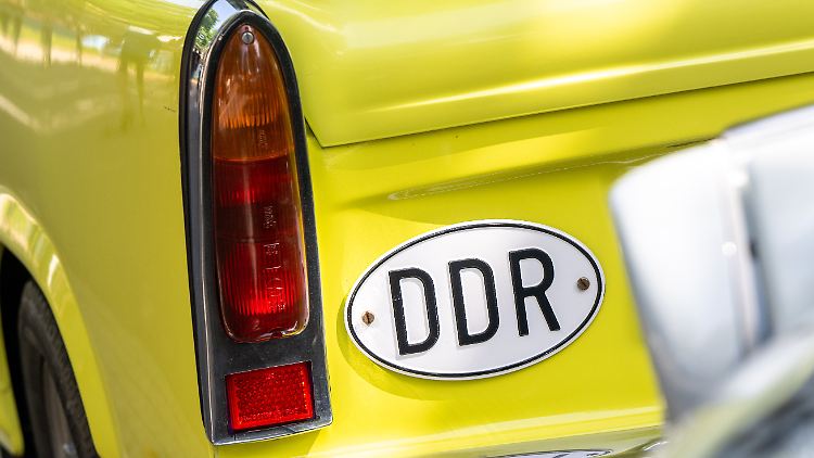 Die DDR ist noch im Alltag präsent - etwa als Trabant auf den Straßen (aber ohne DDR-Schild).