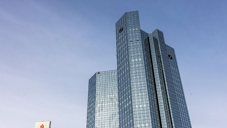 Vergangenes Jahr wurde eine Klage gegen die Deutsche Bank mit dem Vorwurf eingereicht, sie habe Epsteins mutmaßlichen Sexhandel unterstützt und Warnsignale  ignoriert. 