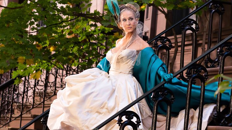 Bald wieder in extravaganten Outfits zu sehen: Sarah Jessica Parker als Carrie Bradshaw.