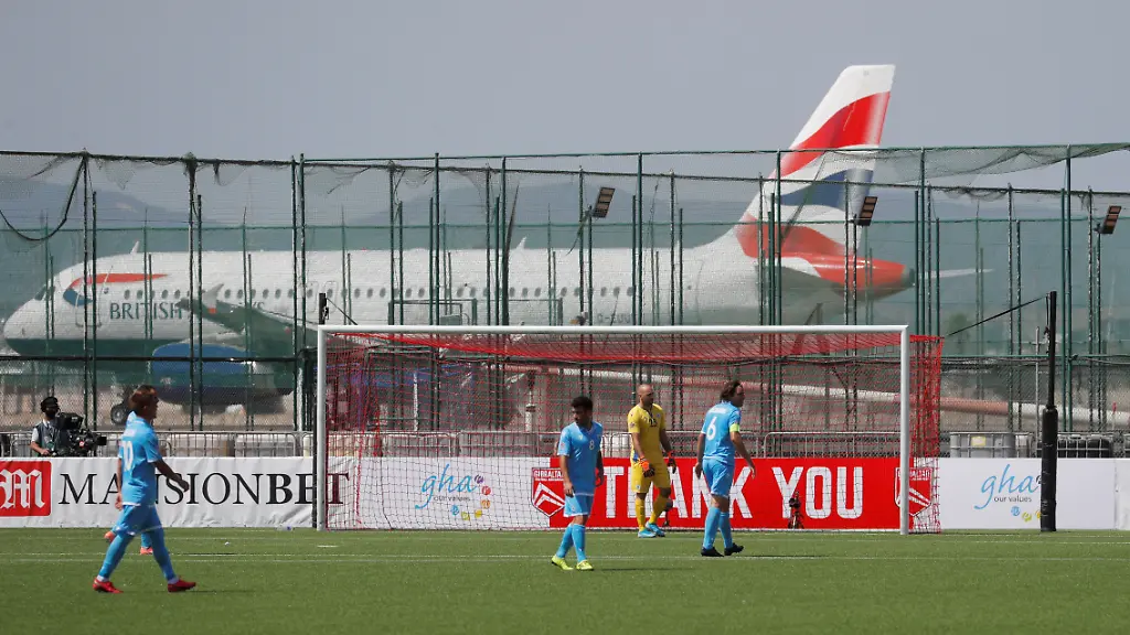 2020-09-05T135923Z-1498381788-RC2DSI98UPBD-RTRMADP-3-SOCCER-UEFANATIONS-GIB-SMR-REPORT