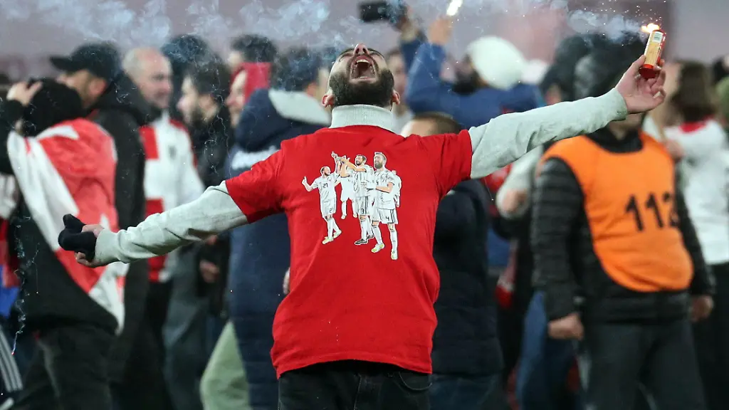 6f40bdbfd8e32e1bee0837bc0ddbada5