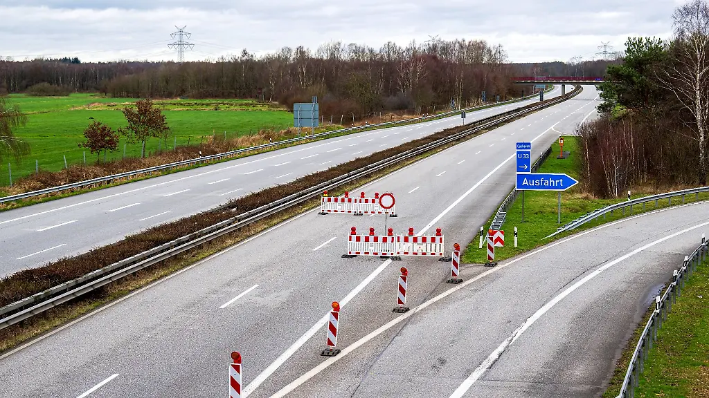 Die-A27-im-Landkreis-Cuxhaven-war-stellenweise-laenger-als-einen-Monat-gesperrt
