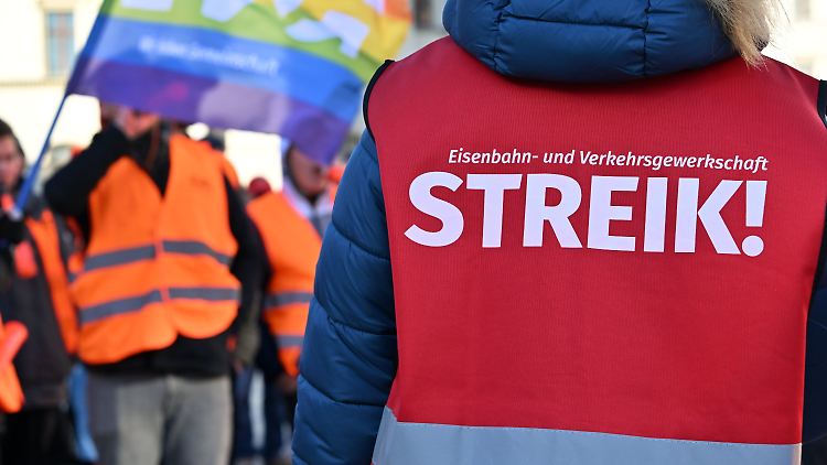 Die Gewerkschaft will zwölf Prozent mehr Lohn herausholen.