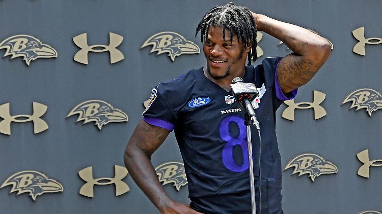 Lamar Jackson bleibt weitere fünf Jahre bei den Ravens.
