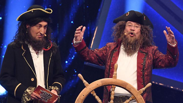 Veteranen der ersten Pizza-Connection: Cem Özdemir und Armin Laschet 2018 im Aachener Karneval.