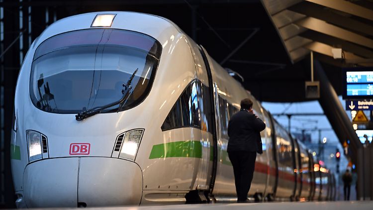 Unter anderem am Hauptbahnhof in Erfurt soll es in drei Jahren einen ICE-Halbstundentakt geben.