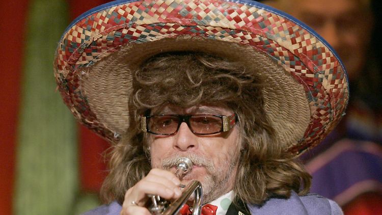 Helge Schneider trug 2007 Sombrero, lang ist's her.