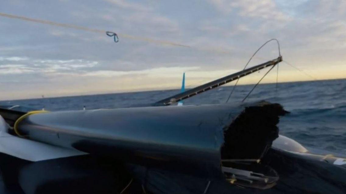 mast1.JPG
