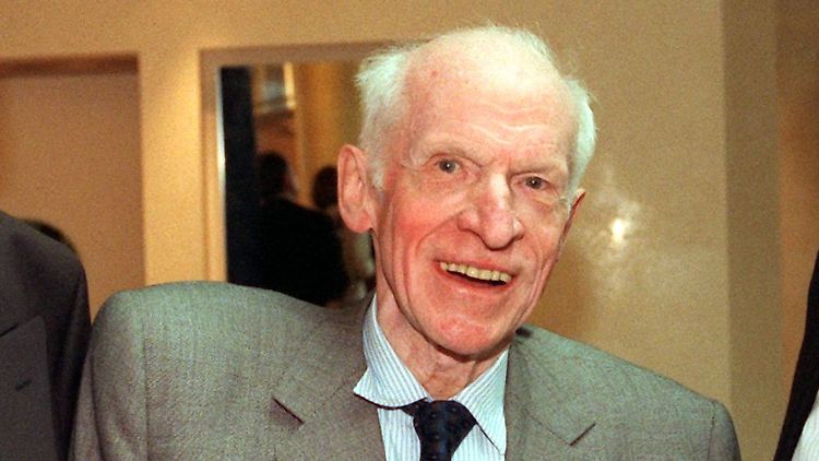 Abich war von 1968 bis 1973 Intendant bei Radio Bremen und anschließend bis 1978 ARD-Programmdirektor. Er verstarb 2003.