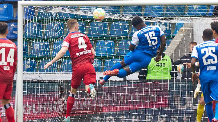 Magdeburg verpasste dem HSV einen herben Dämpfer.