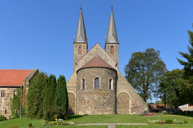 Hillersleben-Klosterkirche-St-Laurentius-05