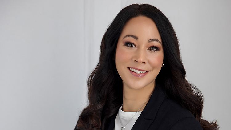 Yasmin Weiß forscht unter anderem zu Künstlicher Intelligenz in der Arbeitswelt.
