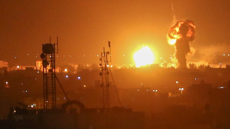 Israel feuerte Raketen auf den Gazastreifen.