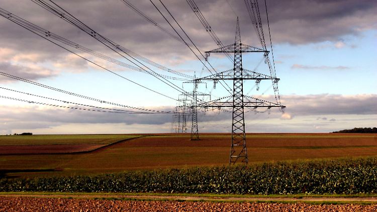 Die deutsche Industrie leidet unter den höchsten Strompreisen Europas.