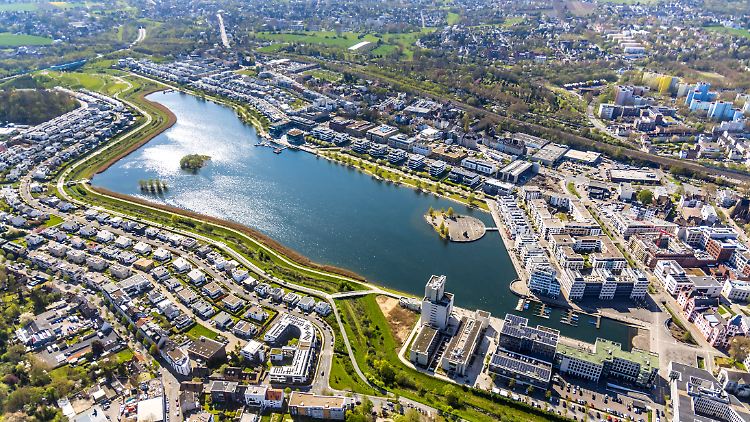 Bis Mitte April hatte die Bundesanstalt für Immobilienaufgaben gut jede zweite Steuererklärung erledigt.