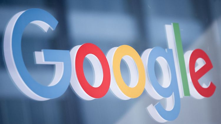 Details zum Gerät gab es zunächst nicht. Es wurde auf den 10. Mai verwiesen, an dem die Entwicklerkonferenz Google I/O stattfindet. 