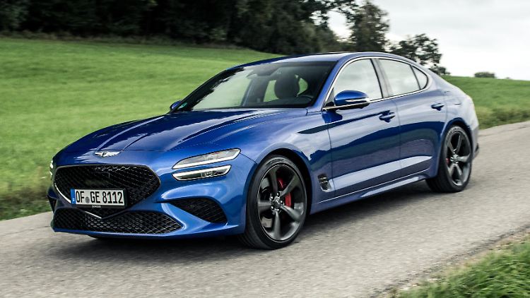 Mit gelungenem Design, sportlichem Fahrverhalten und vergleichsweise fairen Preisen hat der Genesis G70 mindestens eine Außenseiter-Chance gegen die deutschen Premiumhersteller.