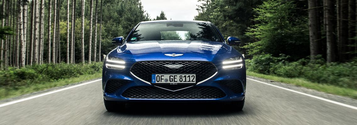 Genesis_G70_2.jpg