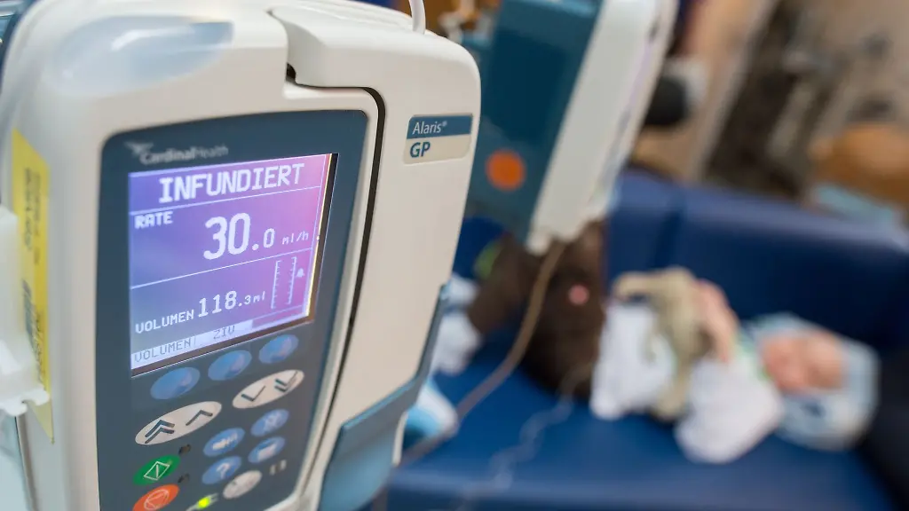 Bei-einer-Chemotherapie-sollen-Medikamente-verhindern-dass-Krebszellen-sich-teilen-und-somit-vermehren