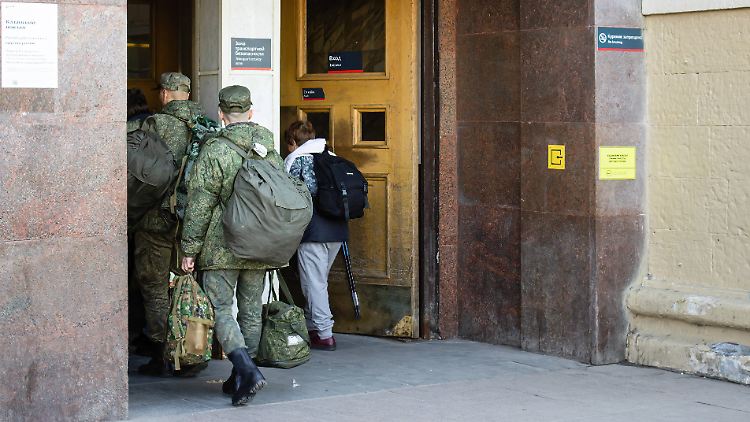 Russische Rekruten in Moskau. 