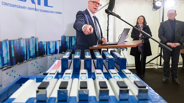 Chinesische Batterieriesen wie CATL, Envision AESC und SVOLT investierten in Werke in Deutschland, Großbritannien, Frankreich und Ungarn.
