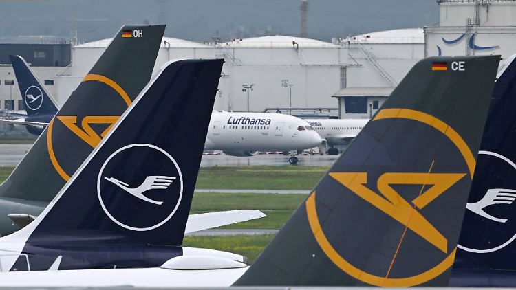 Während der Pandemie mussten viele Flieger am Boden bleiben. Lufthansa konnte die Hilfen des Bundes allerdings frühzeitig wieder zurückzahlen.