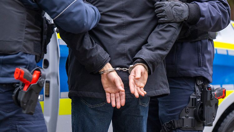 Bei den Festgenommenen soll es sich um einen Libanesen und einen Deutschlibanesen handeln.