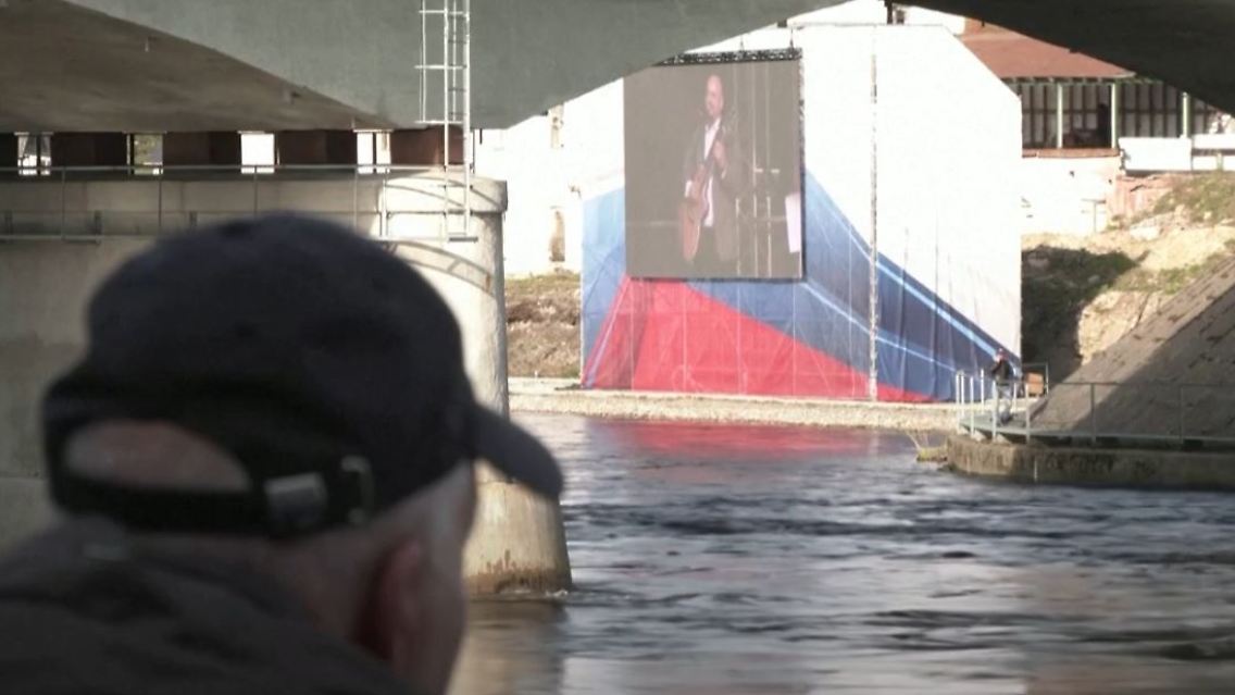 Russenleinwand.JPG