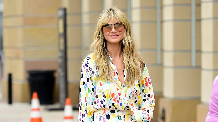 Mit Mode kennt sie sich aus: Heidi Klum.