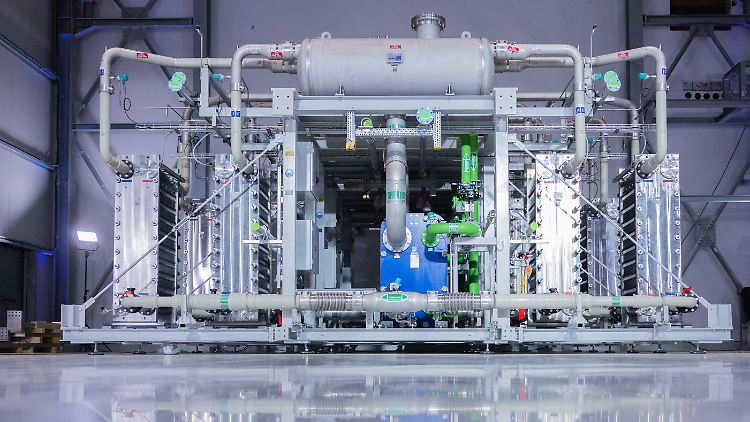 Neue Gase braucht das Land: Blick auf einen Elektrolyseur für die Herstellung von grünem Wasserstoff bei Air Liquide.