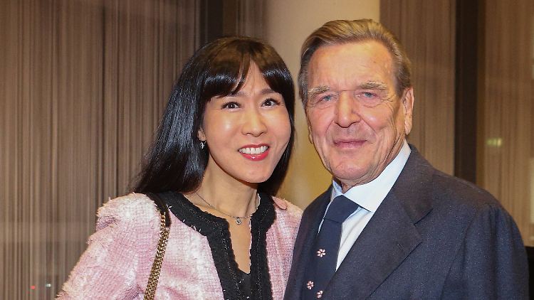 Das Ehepaar Schröder bei einem Konzert Ende 2022.