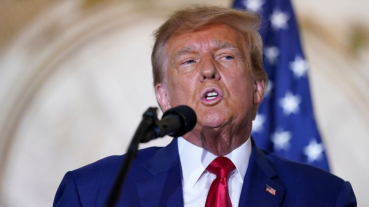 Donald Trump wurde mit Fragen gelöchert und hielt auf seine Art dagegen.