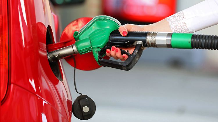 Es sind eher ländliche Kreise in Deutschland, in denen  Diesel besonders beliebt ist - der niedrigste Dieselanteil findet sich in Berlin.