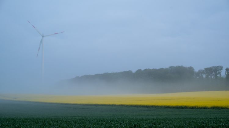 Zweigeteiltes Land - nasser, kühler Süden und frühlingshafter Norden.