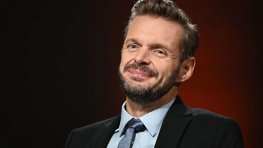 Comedian-Florian-Schroeder-spricht-auf-der-Frankfurter-Buchmesse