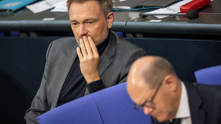 "Wir können nur das Geld ausgeben, das die Menschen und Betriebe in diesem Land erwirtschaften", sagt Lindner.