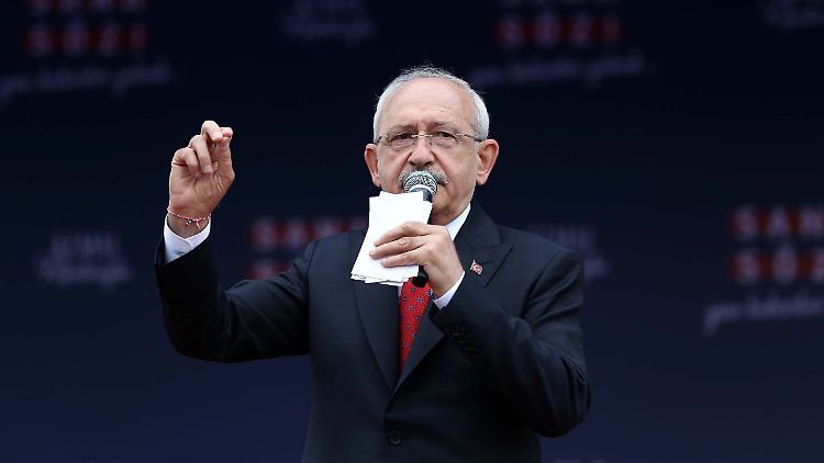 Wahlumfragen sagen ein Kopf-an-Kopf-Rennen zwischen Erdogan und Kilicdaroglu voraus.